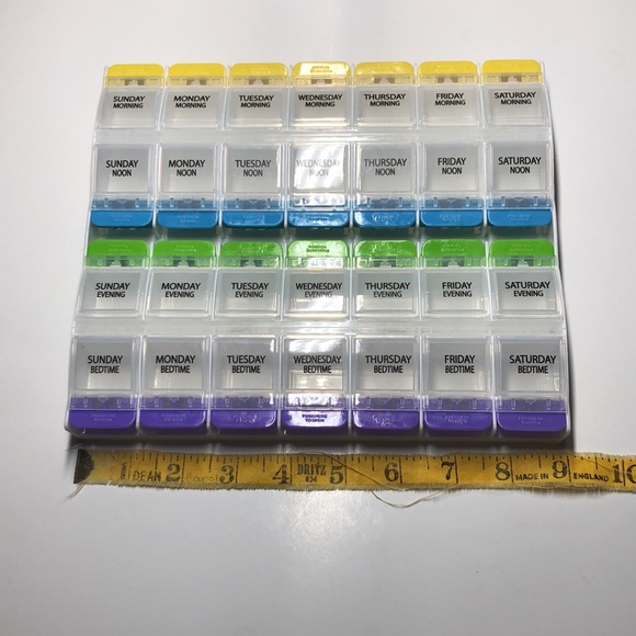 7 Day pill organizer - Picture 7 of 8